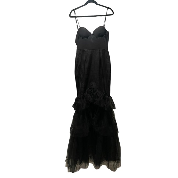 Classy Black Dress - Picture 1 of 4